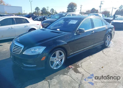 2013 Mercedes-Benz S 550 4Matic z USA, uszkodzony, nr VIN WDDNG9EB1DA505891